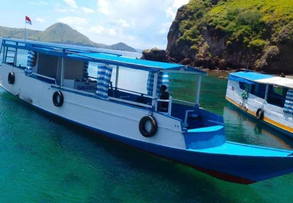 لابوان باجو Komodoku One Love Homestay And Tour المظهر الخارجي الصورة