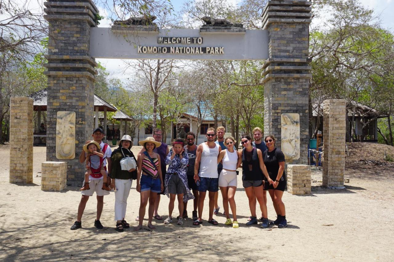 لابوان باجو Komodoku One Love Homestay And Tour المظهر الخارجي الصورة